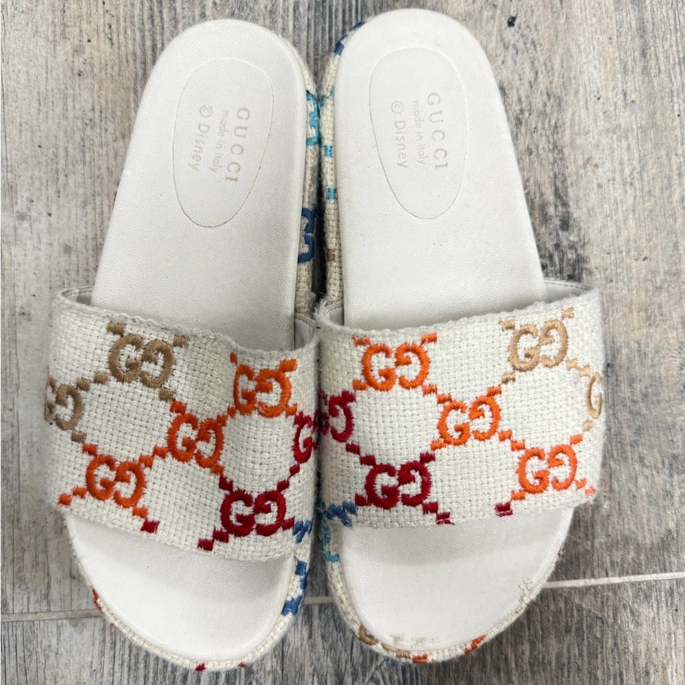GUCCI X DISNEY multicolor embroidered slides